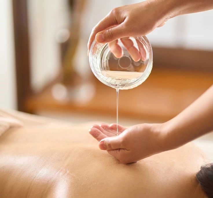 Oil Massage in Delhi